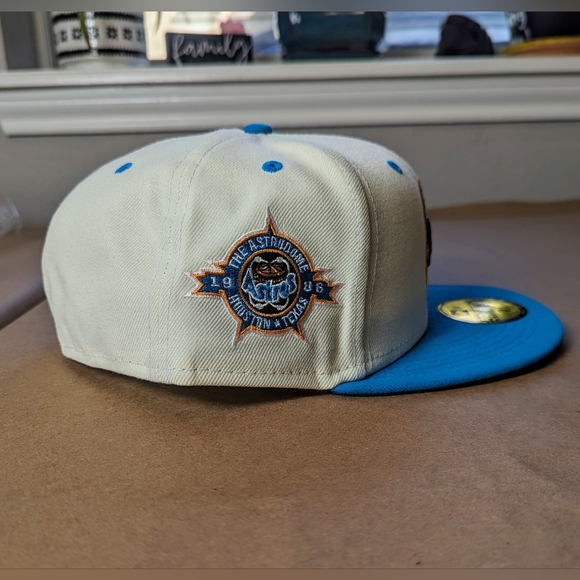 Astros Hat (Size 7 7/8) - Picture 2 of 5